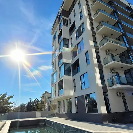 Emerald Meraki And Apartament Năvodari